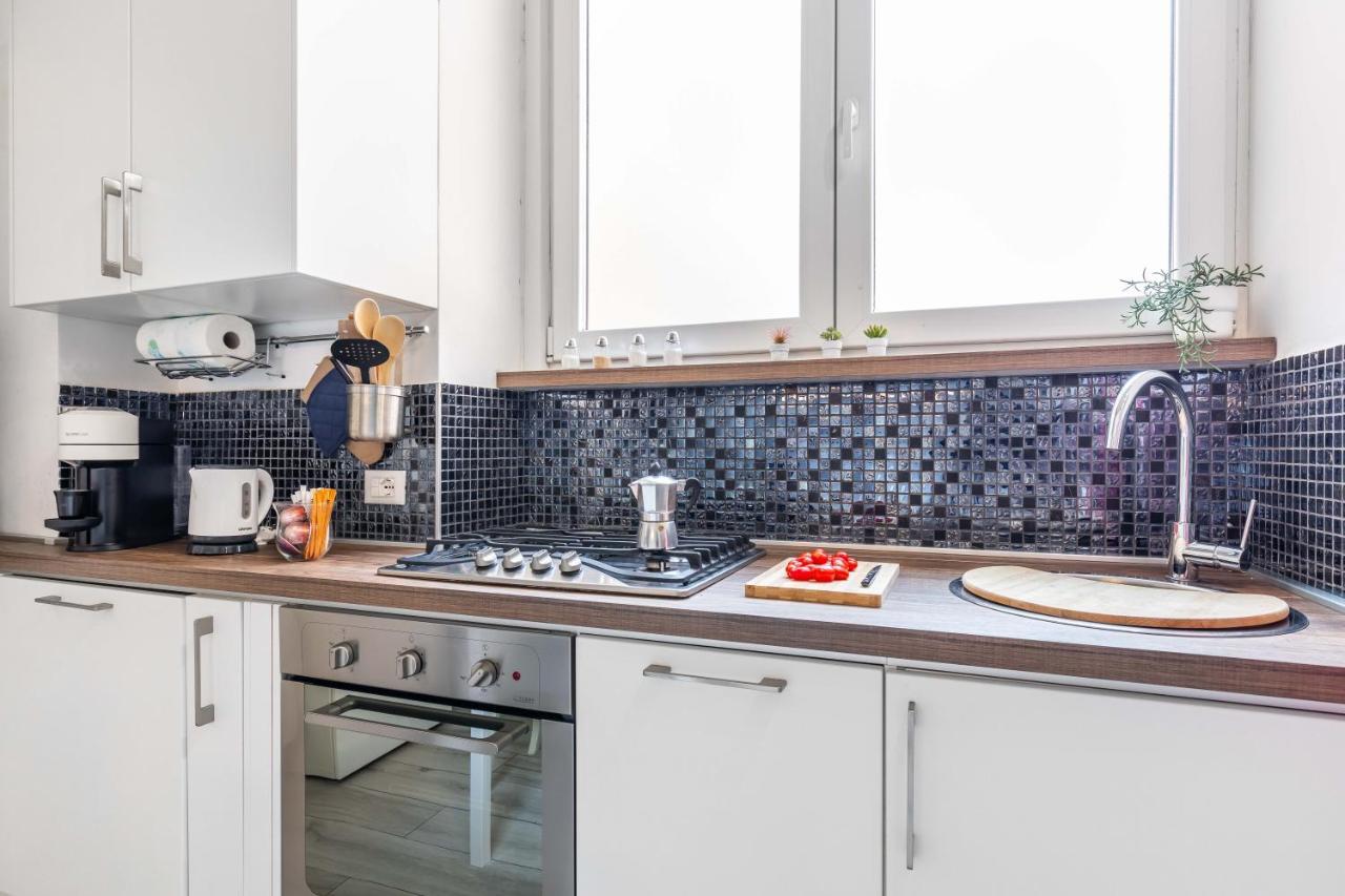 Duomo In 8 Stops Suite Deluxe Loft Μιλάνο Εξωτερικό φωτογραφία