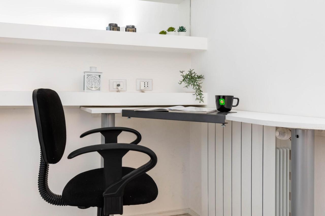 Duomo In 8 Stops Suite Deluxe Loft Μιλάνο Εξωτερικό φωτογραφία